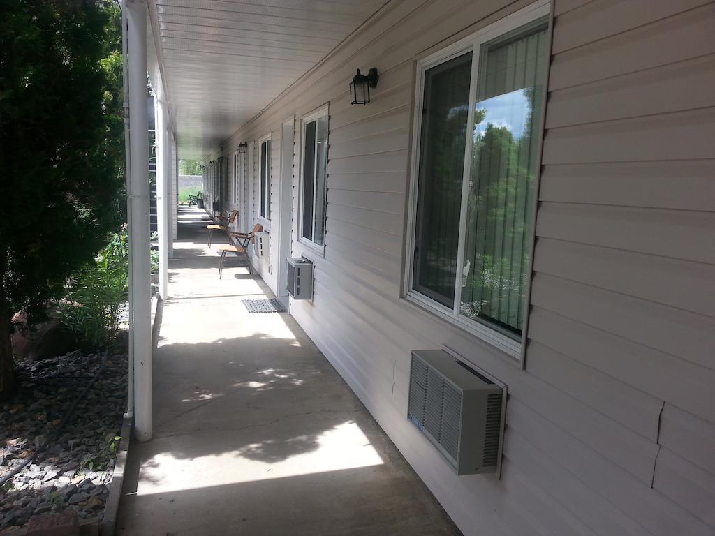 Country Motel